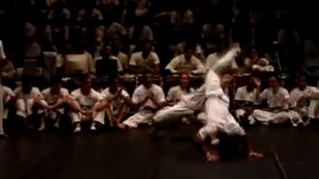Jogos Mundiais ABADA-CAPOEIRA 2005 Professor Eberson e Instrutor Valdo смотреть онлайн