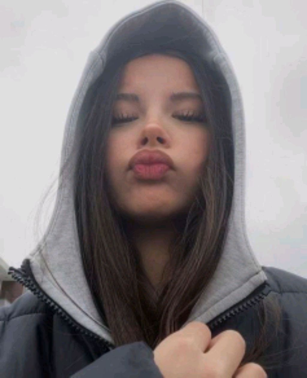 и