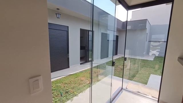 LINDA CASA NO CONDOMINIO JARDIM LAGUNA EM INDAIATUBA SP.