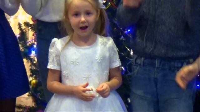 ПЕСНИ В РЕАЛЬНОЙ ЖИЗНИ - С НОВЫМ ГОДОМ!!! // Masha Flash смотреть онлайн