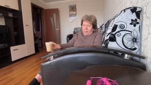 Я в гости не приглашала,коль пришла ноги вытирай!