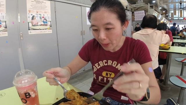 Exploring Bendemeer Food Centre смотреть онлайн