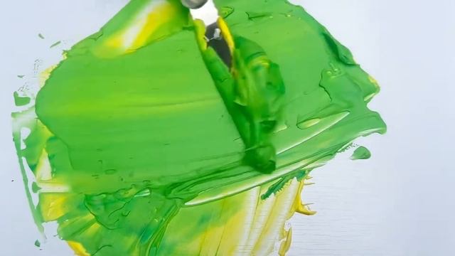 HOW TO GET SAGE GREEN WHIPPING CREAMBUTTERCREAMQUICK AND EASY!