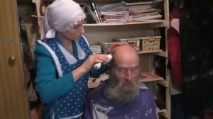 Трапеза и стрижка баранов.  Галина Загуляева.  01. 05. 2022