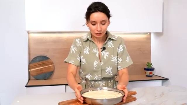 Шарлотка с яблоками БЕЗ духовки на СКОВОРОДЕ! Яблочный пирог без духовки! смотреть онлайн