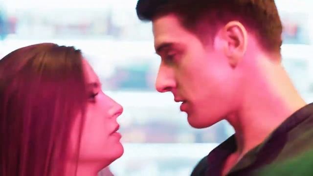 Вячеслав Макаров "Беги". Орит Блейзер и Станислав Бондаренко смотреть онлайн