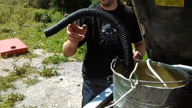 12 вольтовая водооткачивающая помпа 80л/мин