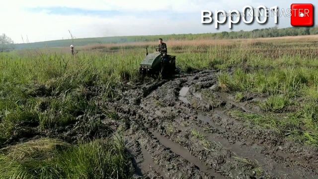 Нива против трактора заруба #1(все сели ) смотреть онлайн