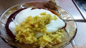 Запеченный карп в имбирно-чесночном соусе.