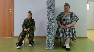 "Фронтовая переписка".
"Сынок" песня Е. Ваенги.
Исполняют: Каменко Л. А. и Каменко И. В.