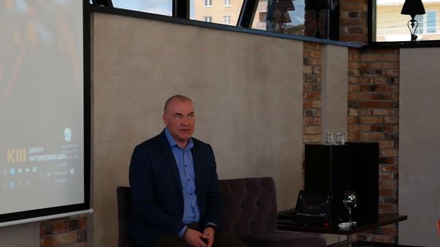 Работать должны роботы или система управления бизнесом с удивительными возможностями