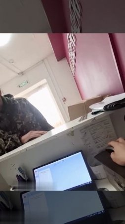 «2 шашлыка в сливочном соусе». 

Мужик немного перепутал и зашел в ПВЗ заказывать шашлык.