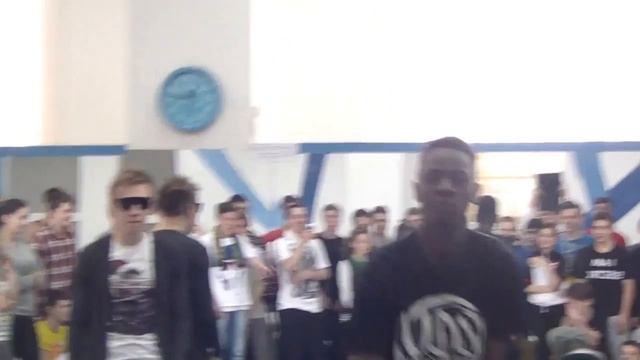 Судейский выход Толу. Vertifight XI смотреть онлайн