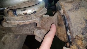 Передний мост Toyota Land Cruiser 80, 105: диагностика, источник люфта, внешний осмотр.