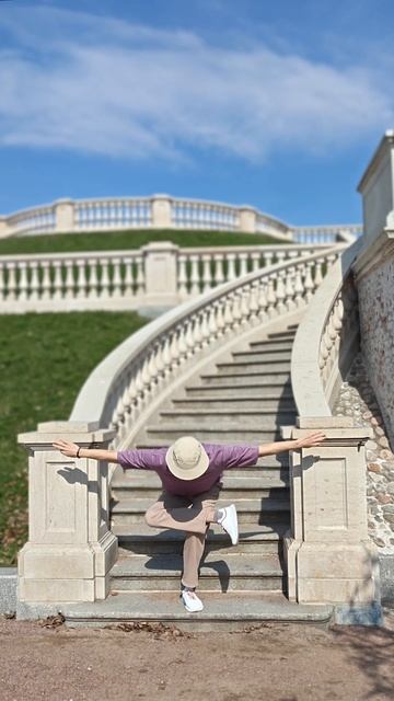 Moments. Yoga. Eka Pada Utkatasana смотреть онлайн