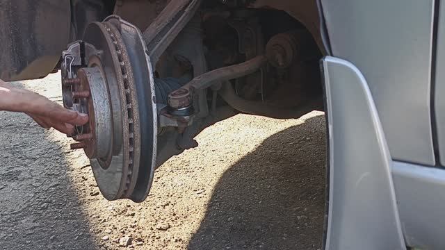 Замена пыльника рулевого наконечника Honda Accord