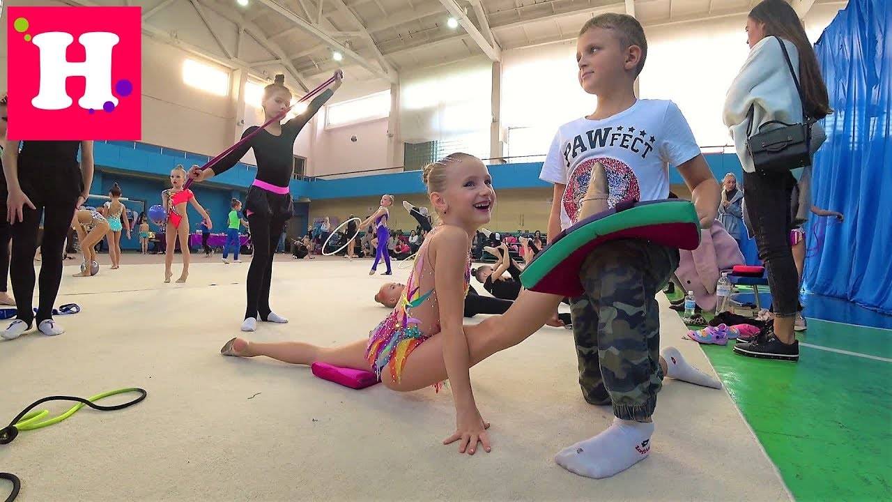 Международный турнир по художественной гимнастике.  СКАКАЛКА   БУЛАВЫ
