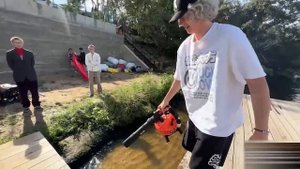 ХАЗЯЕВА УГАРАЮТ НА ЧАСТНОМ ПИРСЕ ПОКА ИДЁТ ПОДГОТОВКА К МАСШТАБНЫМ ПРЫЖКАМ С ТРАМПЛИНА!