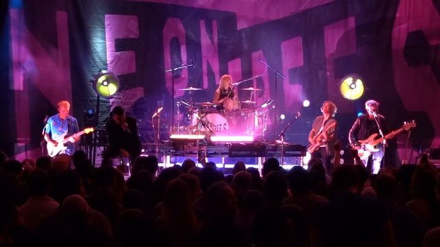 Neon Trees - Teenager In Love смотреть онлайн