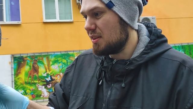 Пробуем Сюрстрёмминг смотреть онлайн