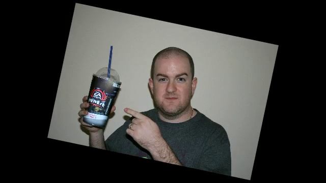 EA SPORTS MMA Slurpee Challenge смотреть онлайн