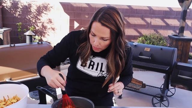 SWEET AND SPICY Smoked Snack Mix | How To смотреть онлайн