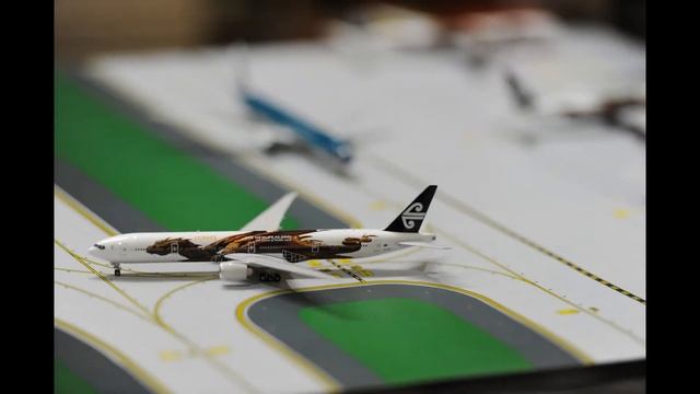 Air New Zealand 'Desolation of Smaug" B777-300ER смотреть онлайн