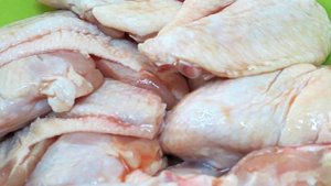 Куриные крылья на гриль газе