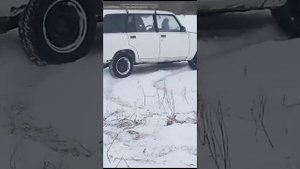 ДРИФТ ОТ ШКОЛЬНИКА НА ВАЗ 2104 на заварке #жигули #жига