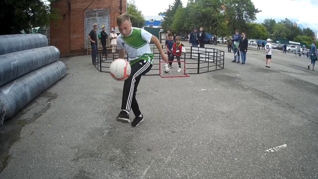 Никита Томск Футбольный фристайл