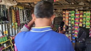 ИНТЕНСИВНЫЙ ТОЧЕЧНЫЙ МАССАЖ И ТОК-СЕН-ТЕРАПИЯ ОТ УЛИЧНОГО ПАРИКМАХЕРА НА ОБОЧИНЕ ДОРОГИ