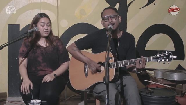 BOB MARLEY - IS THIS LOVE (COVER BY MARIA & NONG) TUNE US смотреть онлайн