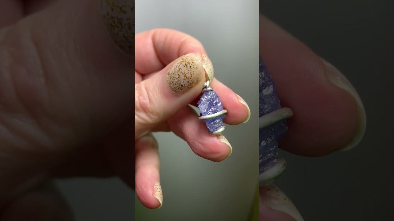 Танзанит необработанный камень в серебре - кулон #продажакамней #gemstone