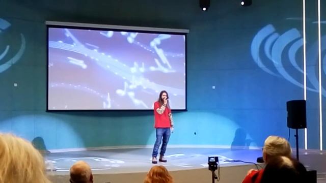 Длинноволосый 42-летний тенор мужчина-Дебют в клубе Пилот(1076 выступление)Клён(часть1) смотреть онлайн