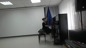 И. Штраус "Анна-полька", исп. Григорьева Лия (2 класс,9 лет)