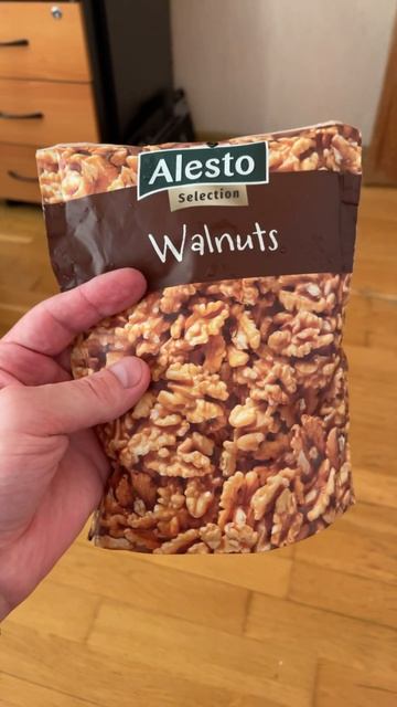 Самые вкусные орешки этой фирмы🌰 смотреть онлайн