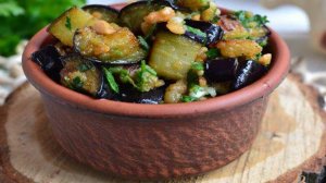 Баклажаны с арахисом и чесноком