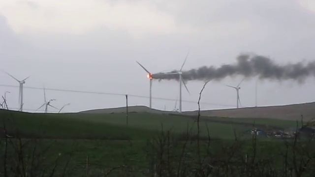 Windfarm turbine fire Ardrossan 08/12/11
