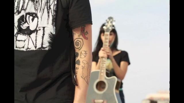 Camera Shy - Spin Me смотреть онлайн