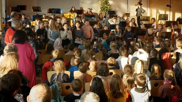 Die Albert-Schweitzer-Schule Weimar singt und streicht - Adventskonzert 16.12.2022