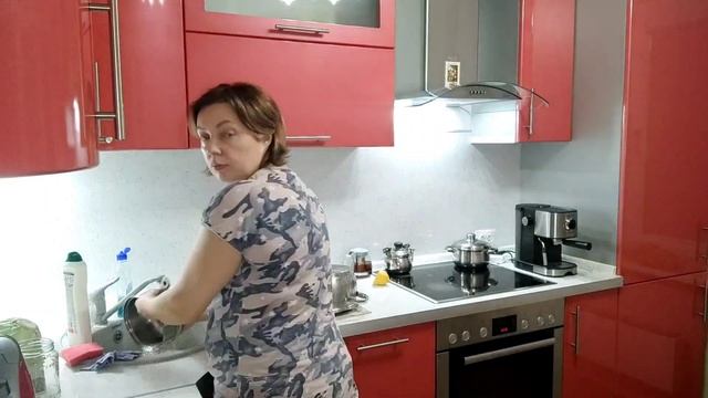 Мотивация на уборку кухни вечером 🧹/Первый ❄ смотреть онлайн