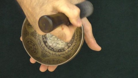 Поющая чаша Бутанская 15,7 см, Ре 302