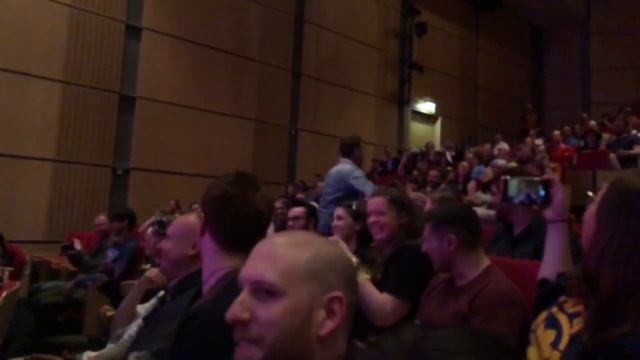 Retro Replay - A Whole New World - MCM Manchester 2019 смотреть онлайн