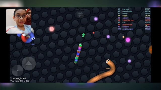 Am a snake eater!!!! playing slither.io with mom смотреть онлайн
