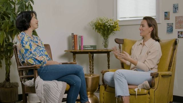 It's time for Her Term with Han Pham смотреть онлайн