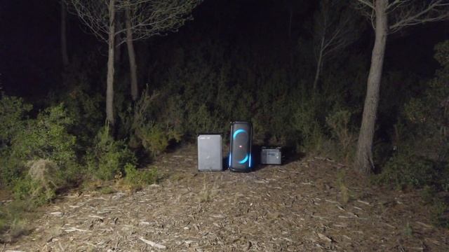 Soundboks 4 VS JBL partybox 710 - outdoor test смотреть онлайн