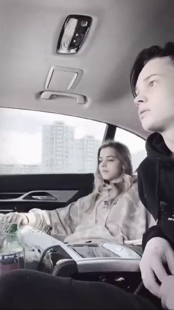 Даня Милохин и Юля Гаврилина смотреть онлайн