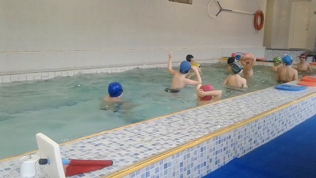 У Максима открытый урок по плавание 🙌✌👏 смотреть онлайн