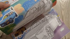 раскрашиваем раскраску для мальчиков с машинками