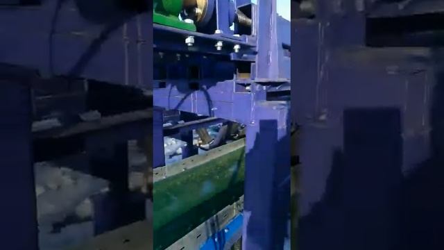 Снятие изоляции с трубы б/у. Очистка труб б/у